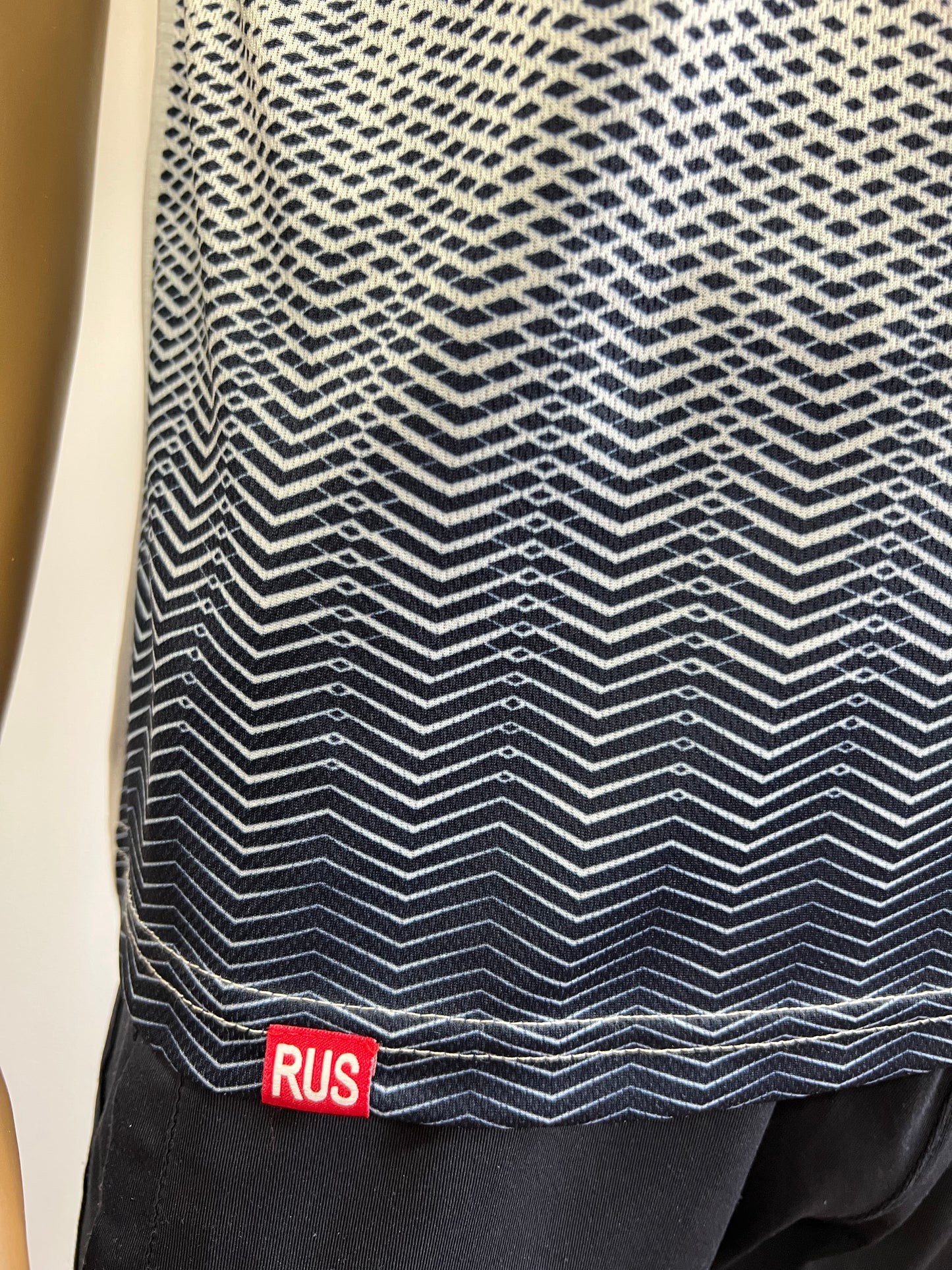 FORWARD "BOX FEDERATION" T-Shirt mit Wappen, Weiß