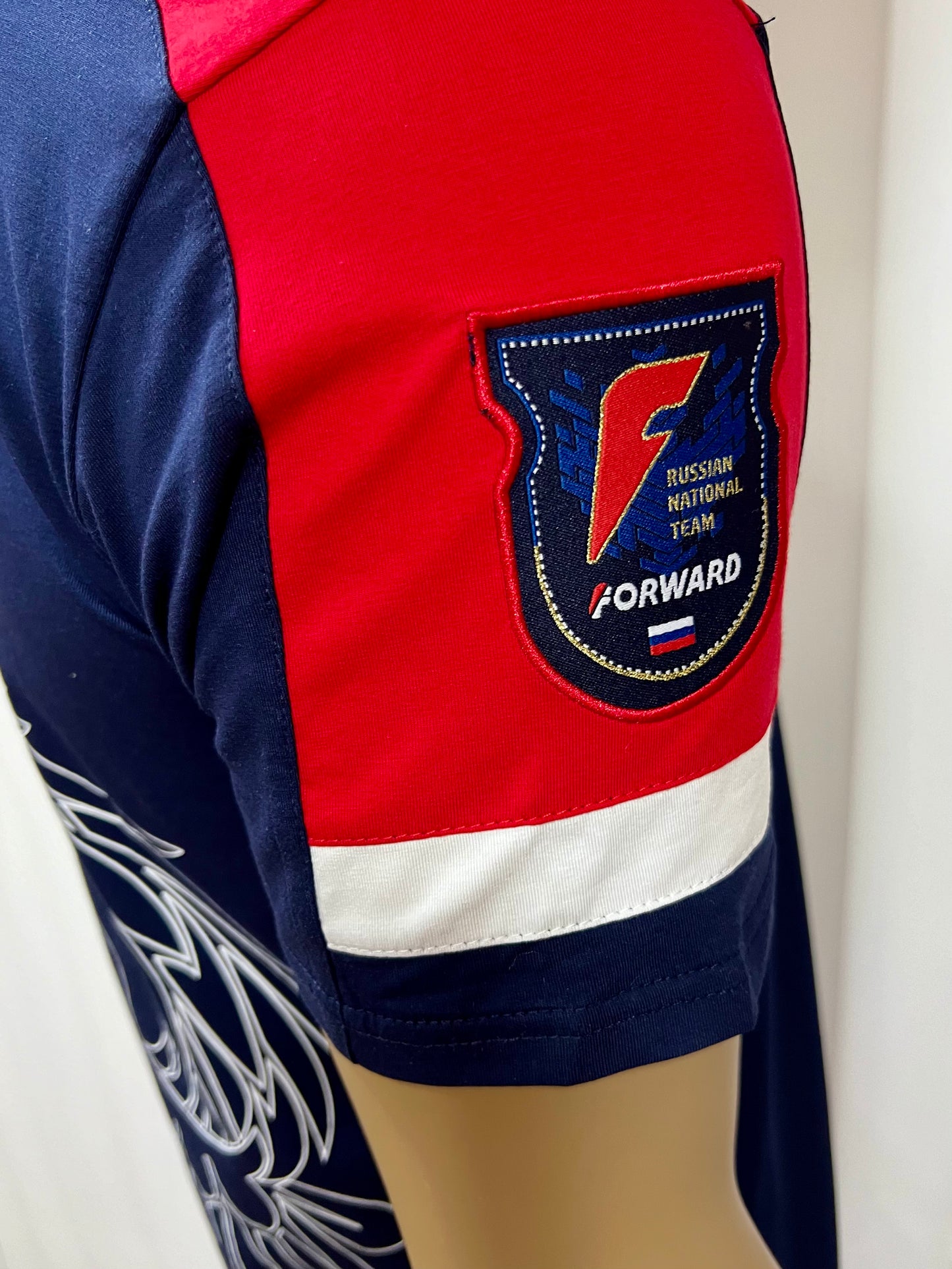 FORWARD T-Shirt blau/rot mit Wappen