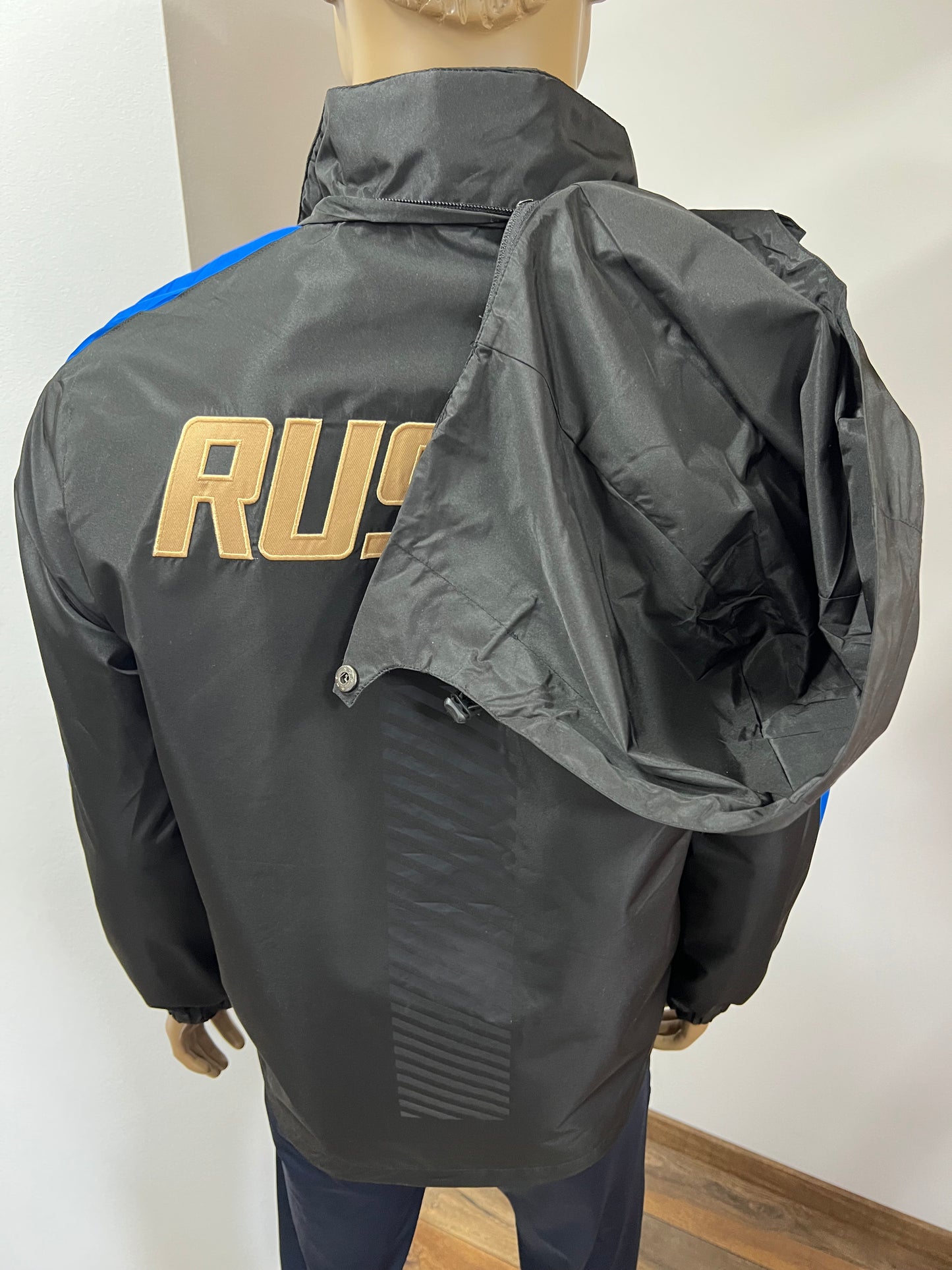 ASICS Wind-Jacke Team "RUSSIA" UNISEX Schwarz