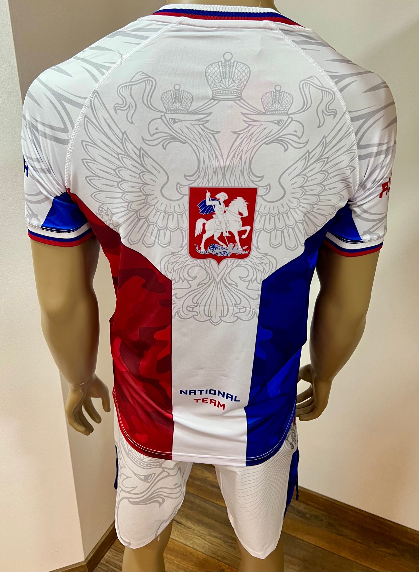 UFC MMA Team •RUSSIA• Set (T-Shirt+Shorts) Weiß