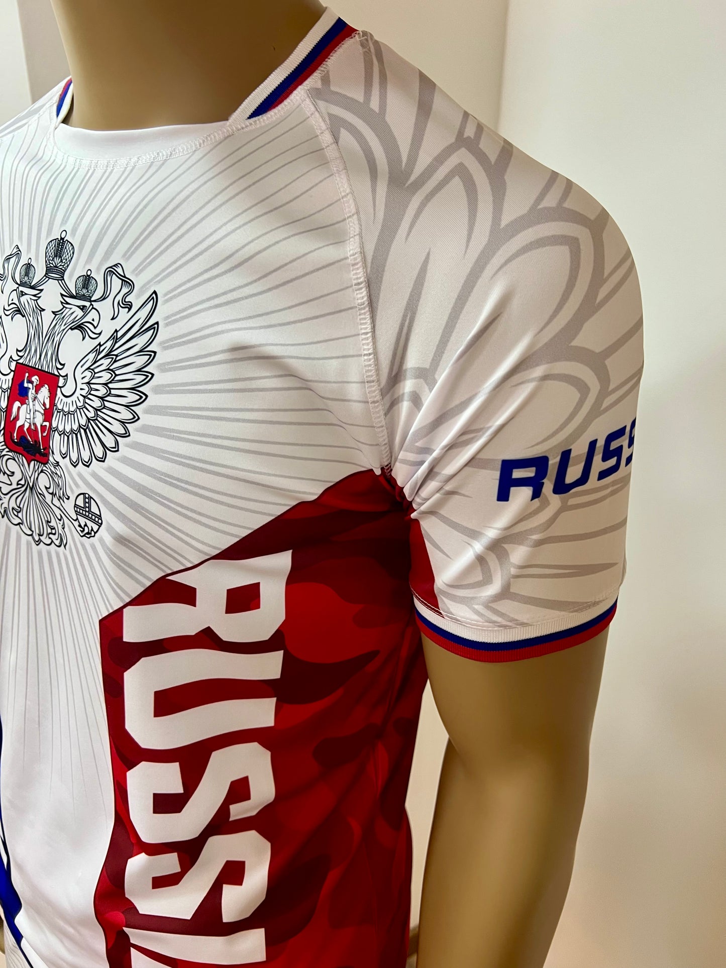 UFC MMA Team •RUSSIA• Set (T-Shirt+Shorts) Weiß