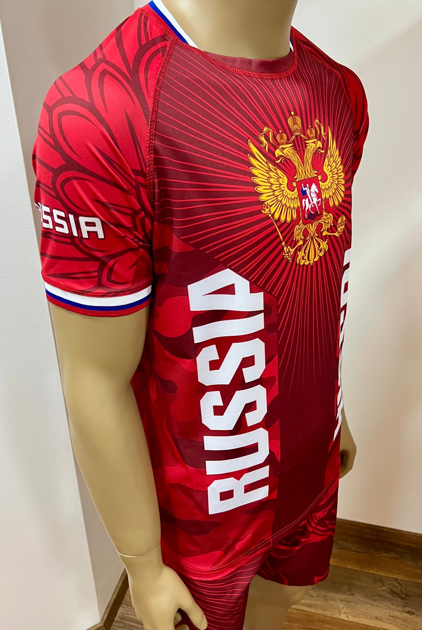 UFC MMA Team •RUSSIA• Set (T-Shirt+Shorts) Rot