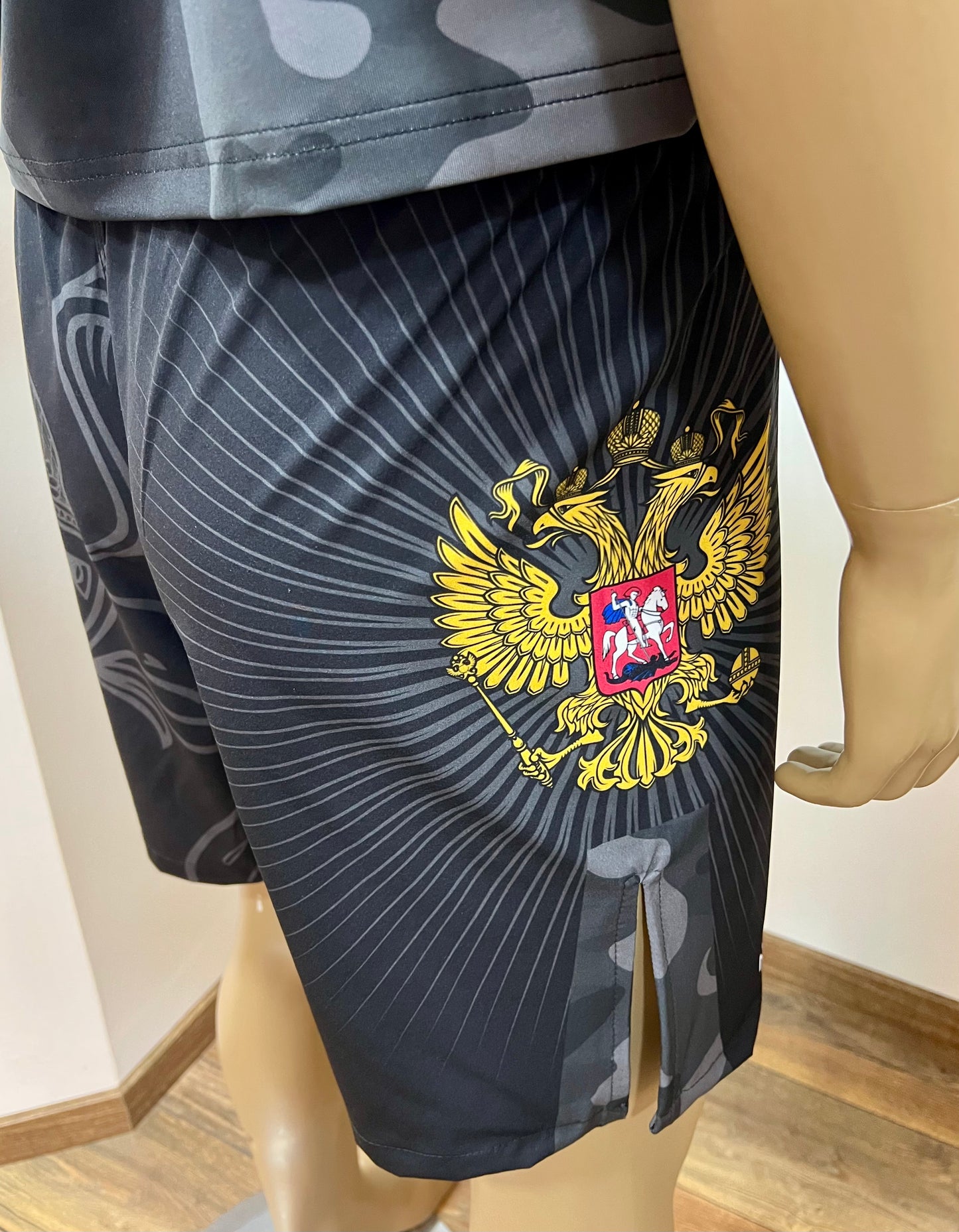 UFC MMA Team •RUSSIA• Set (T-Shirt+Shorts) Schwarz