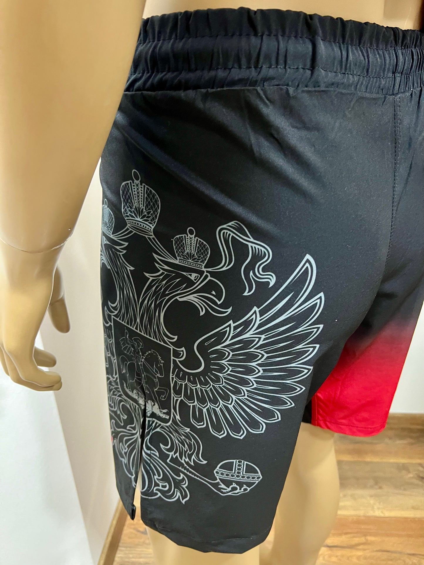 "GREEN HILL"UFC MMA Team •RUSSIA• Set (T-Shirt+Shorts) Schwarz/Rot